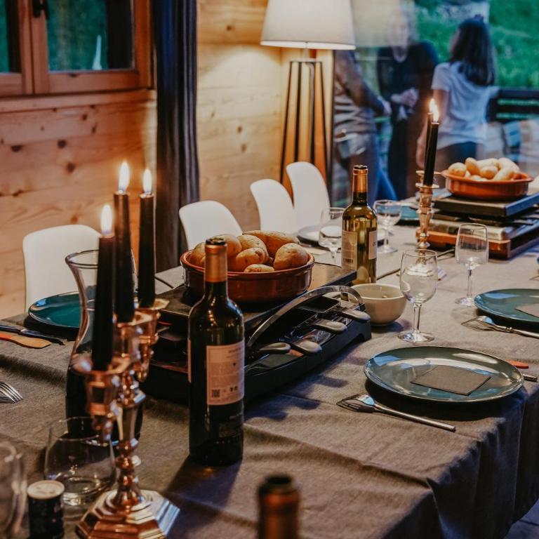 Superbe CHALET (14 personnes) & SAUNA au pied du Mont Blanc - Chalet - 11