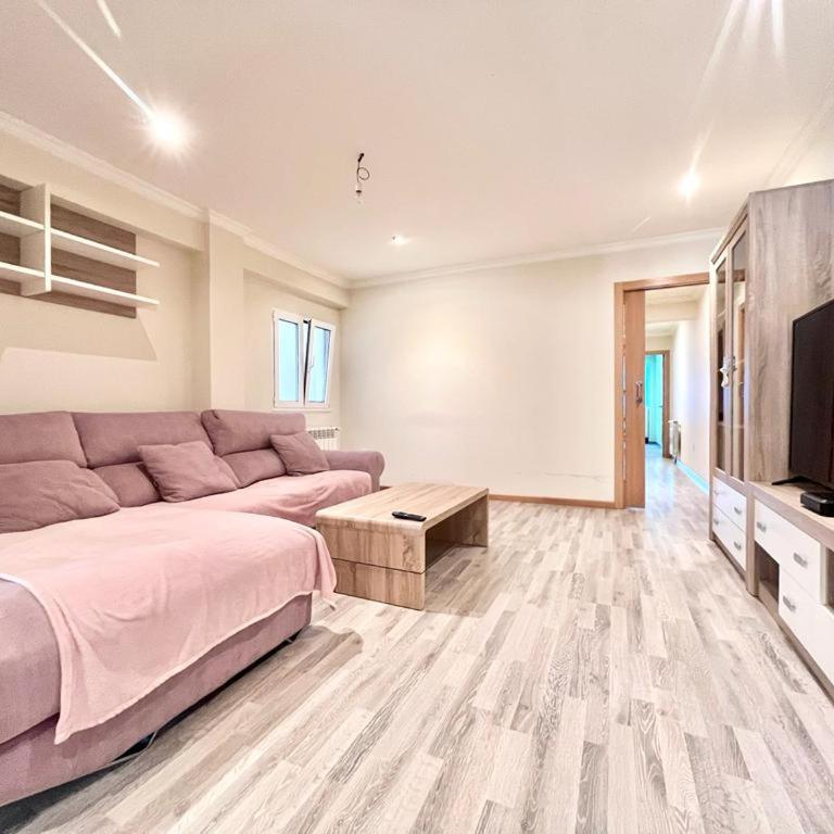 Precioso apartamento céntrico y reformado - Two-Bedroom Apartment - 1
