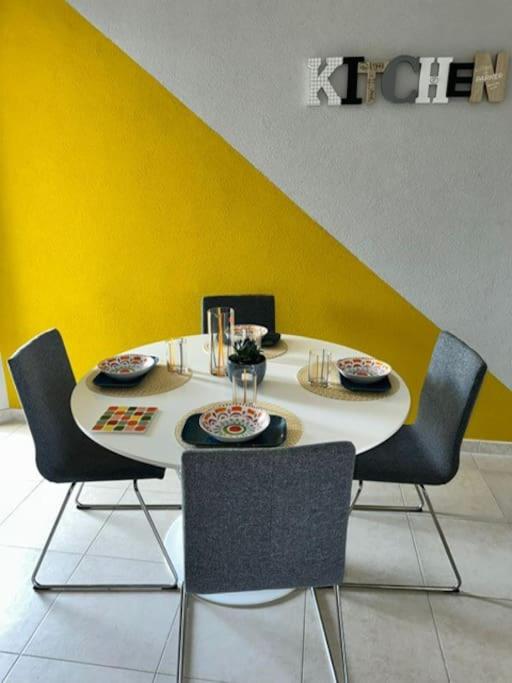 Faro Sul Mare Luxury Apartment - Zona Fiera - Two-Bedroom Apartment - 16