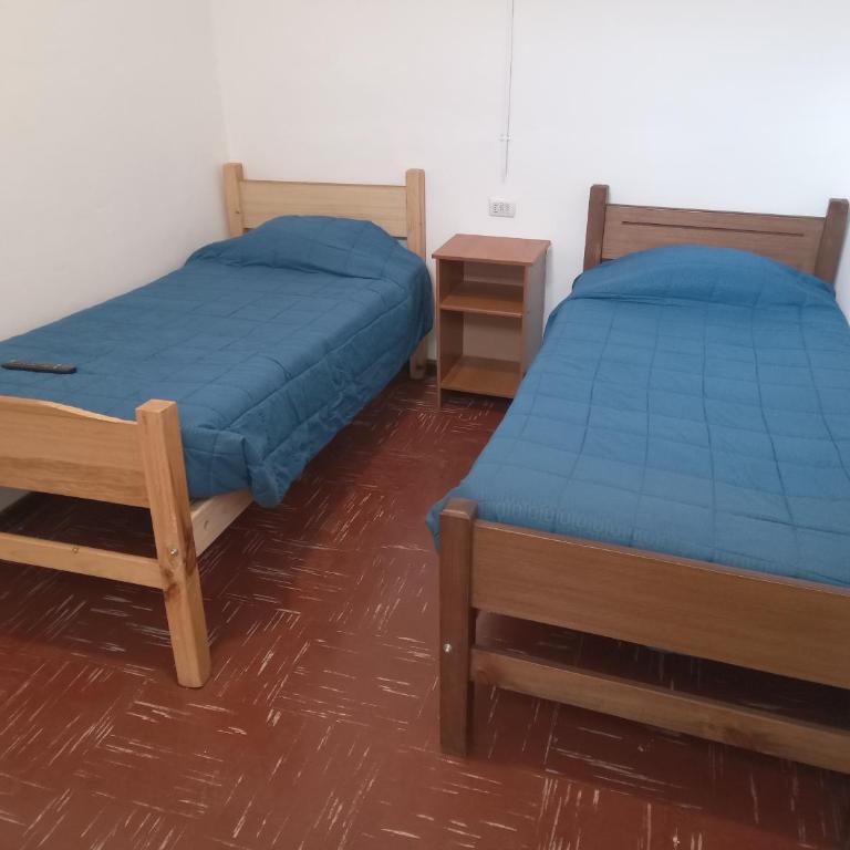 Hostal 4 Estaciones - Habitación Doble con baño compartido - 2 camas - 11