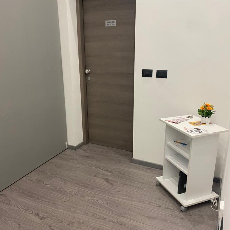 Holiday House Fifteen - Triple Room with Private Bathroom - 6