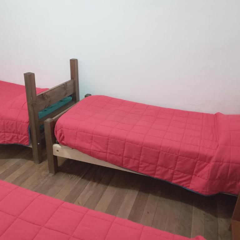 Hostal 4 Estaciones - Habitación Triple Económica con baño compartido - 18