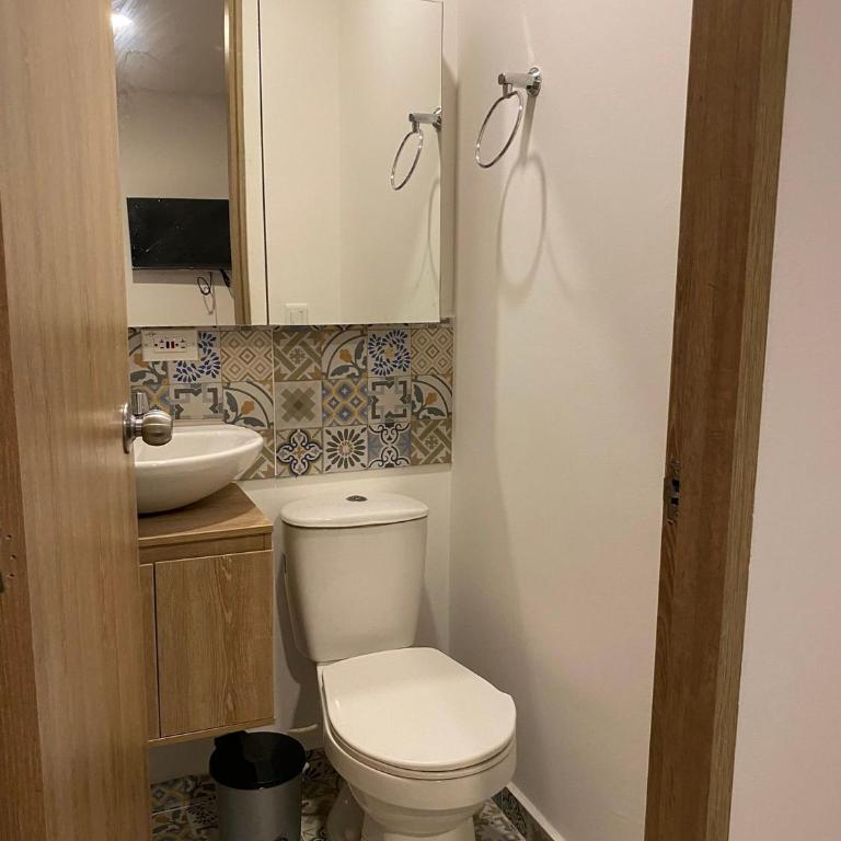 Apartamentos Avenida del malecón, frente al lago. Guatape - Apartamento Deluxe - 21