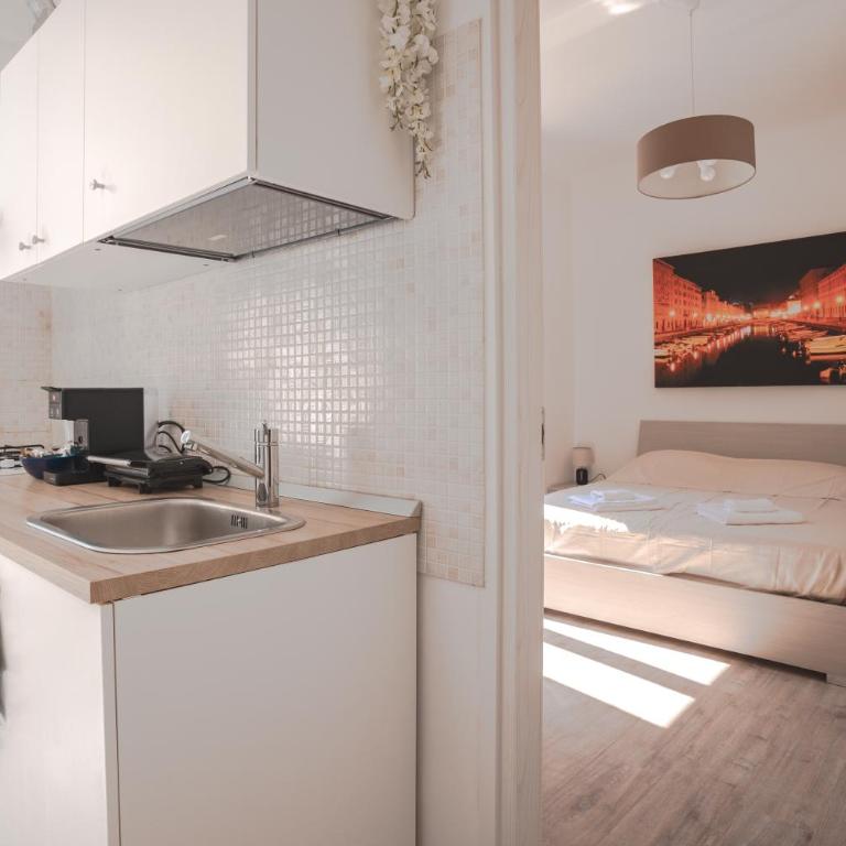 [Free WiFi & Netflix] Roiano Elegant Apartment - One-Bedroom Apartment - 3