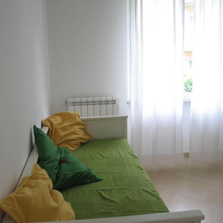 Apartment with private Garden - Appartamento con 2 Camere da Letto - 4