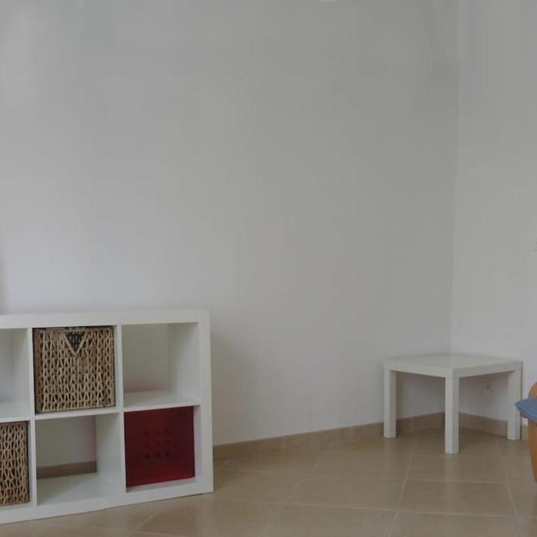 Apartment with private Garden - Appartamento con 2 Camere da Letto - 8