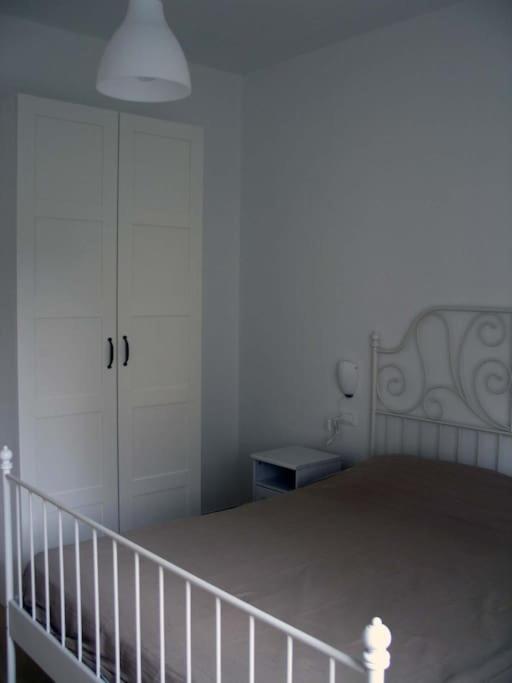 Apartment with private Garden - Appartamento con 2 Camere da Letto - 9