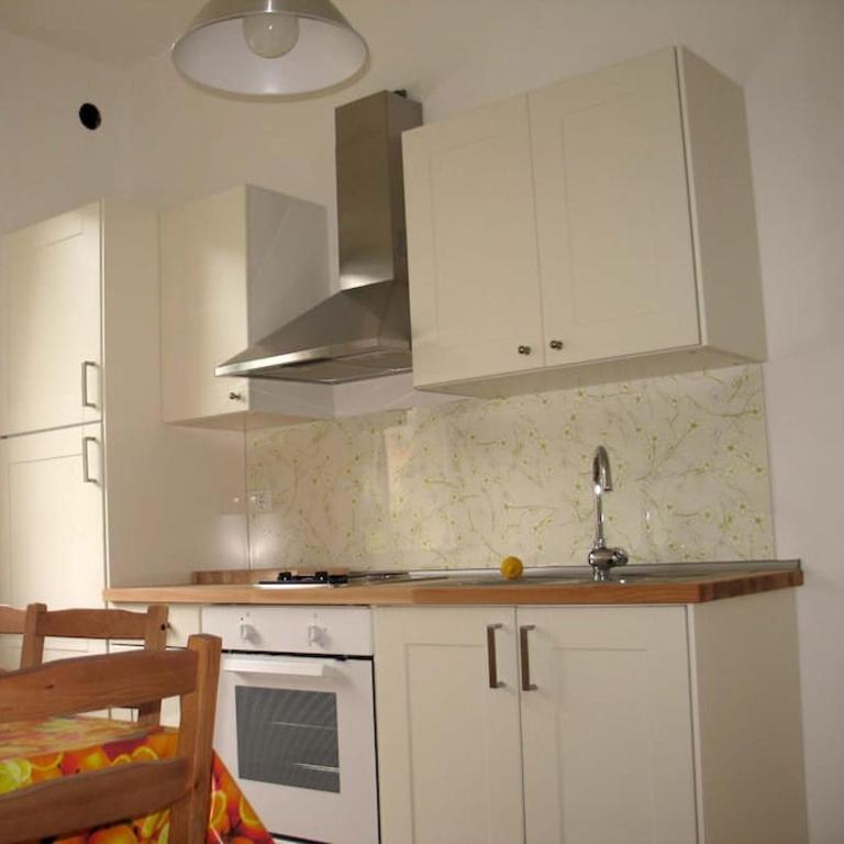 Apartment with private Garden - Appartamento con 2 Camere da Letto - 13