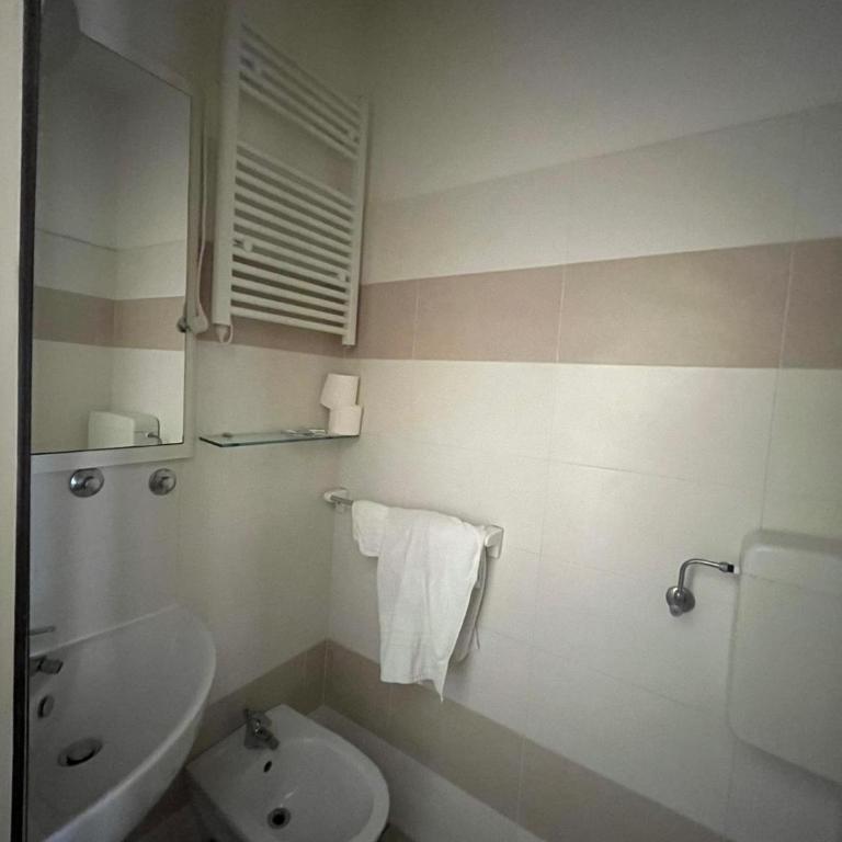 Hotel Tosi - Camera Singola Economy - 2