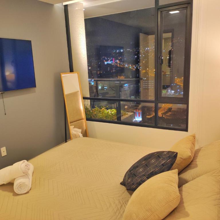 Luxury suite con vista increíble Quito Carolina Coliving Ecuador - Apartamento de 1 dormitorio con vistas a la ciudad - 2