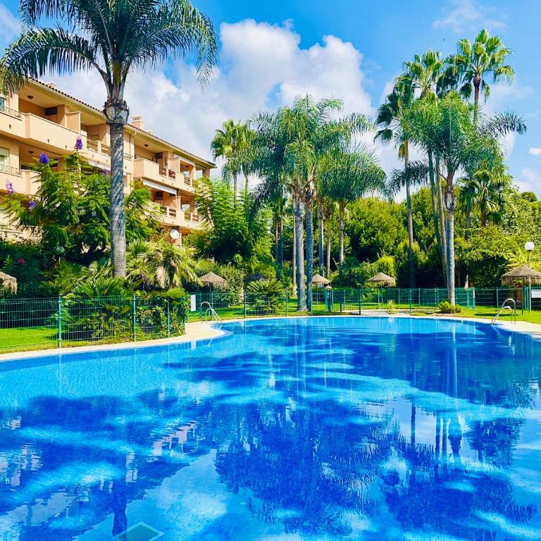 Beach apartment two bedrooms in Cabopino Marbella - Apartamento de 2 dormitorios - 1
