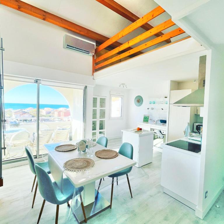 La Sirène - Loft moderne et lumineux avec vue panoramique sur Mer Méditerranée et port de plaisance - Appartement 1 Chambre - 2