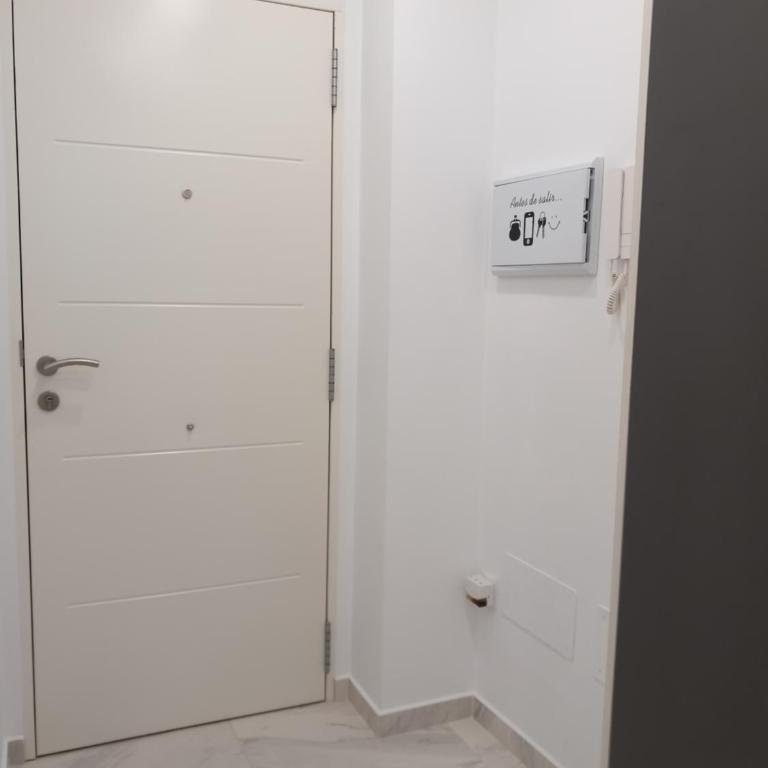 Apartamento a 50 m del mar con aire acondicionado y WiFi, Ideal familias,parejas - Apartamento de 1 dormitorio - 33