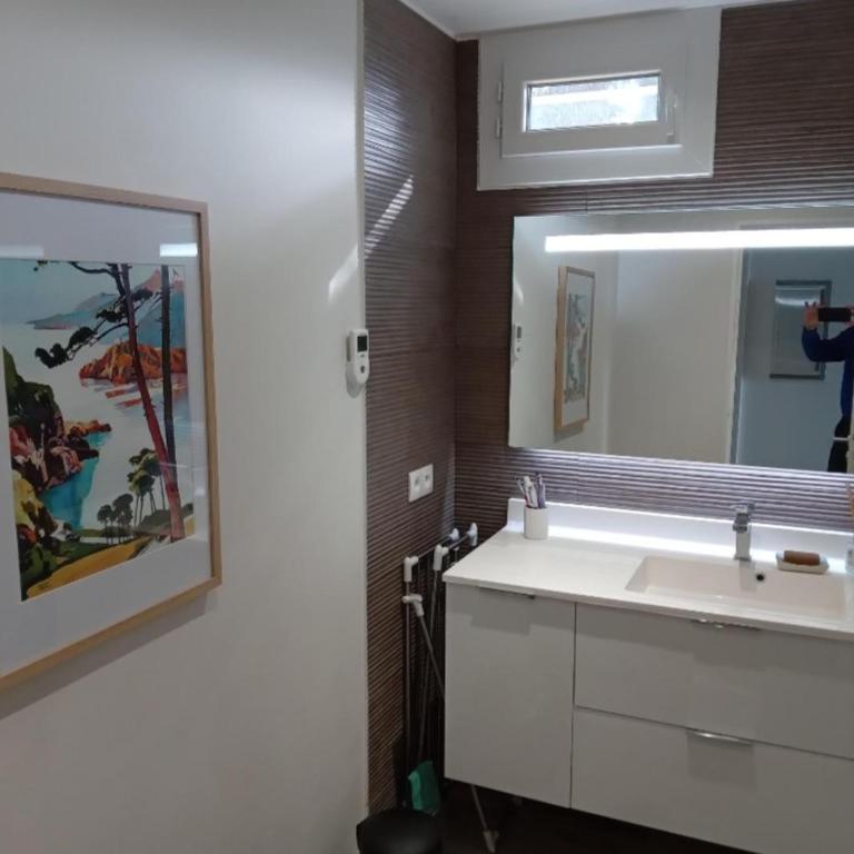 Superbe appartement piscine, tennis, vue mer et décoré avec goût - Appartement 1 Chambre - 27