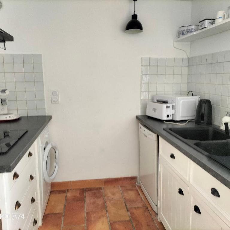 Bastide la Bohême - Two-Bedroom Apartment - 22
