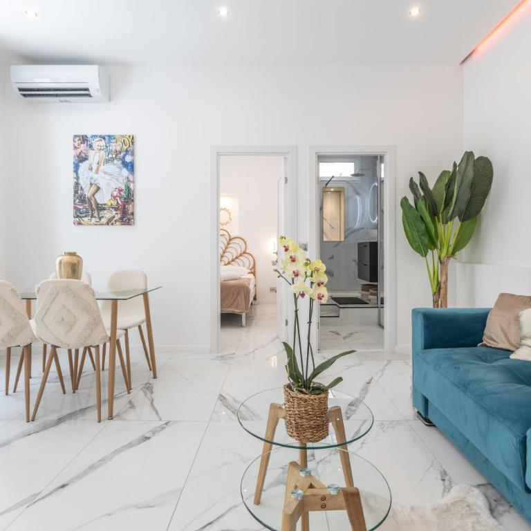 LB Vacation Rentals I Renovated Apt Minutes from Beach - Palais - 30m2 Terrace - Apartamento de 1 dormitorio - 16