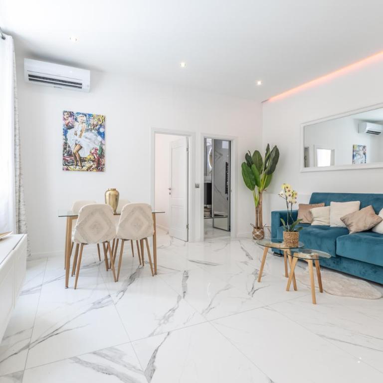 LB Vacation Rentals I Renovated Apt Minutes from Beach - Palais - 30m2 Terrace - Apartamento de 1 dormitorio - 15