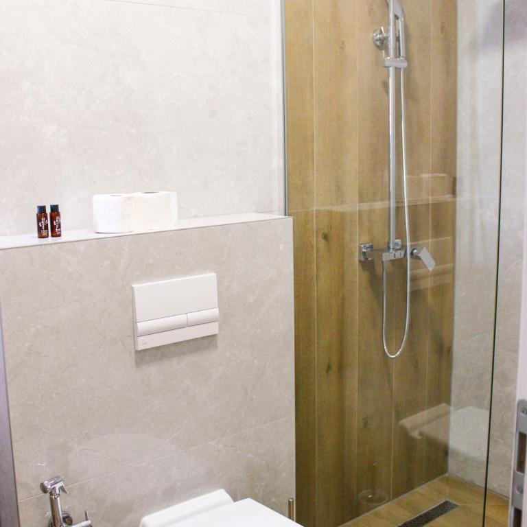 Sultan Apartments - One-Bedroom Apartment - 18