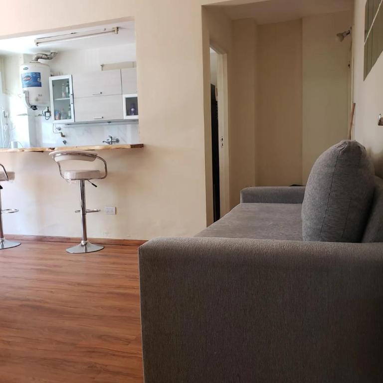 Dpto. centro en peatonal rivadavia mega luminoso - Apartamento de 1 dormitorio - 13