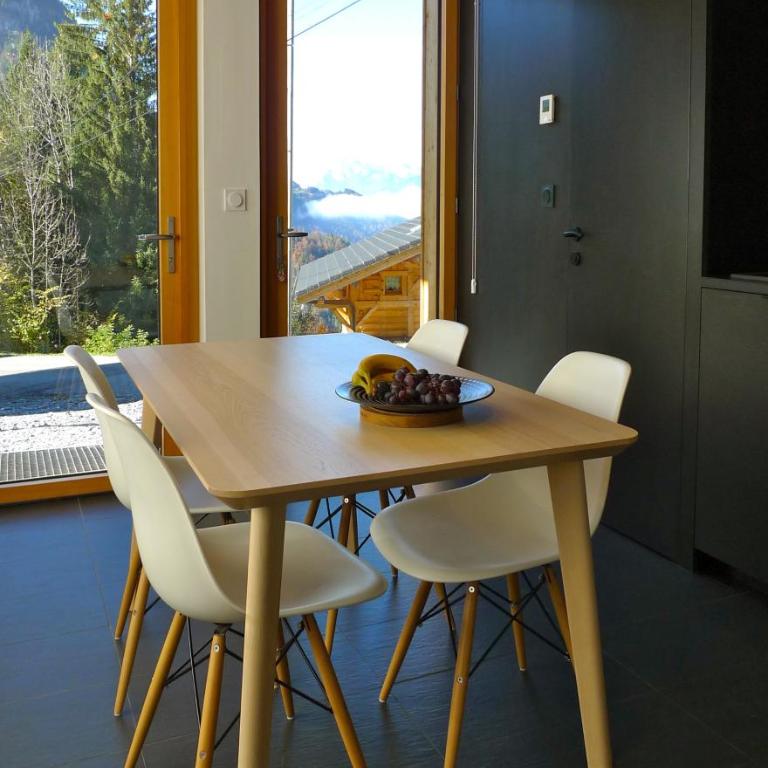 Chalet*** au pied d'une prairie face à la montagne - Chalet 3 Chambres - 29