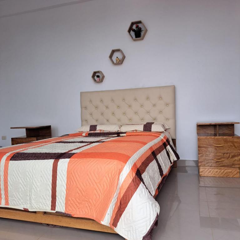 La casita de Vale - Two-Bedroom House - 10