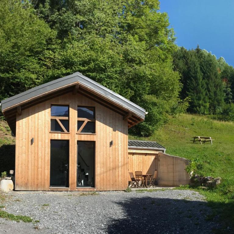 Chalet*** au pied d'une prairie face à la montagne - Chalet 3 Chambres - 21