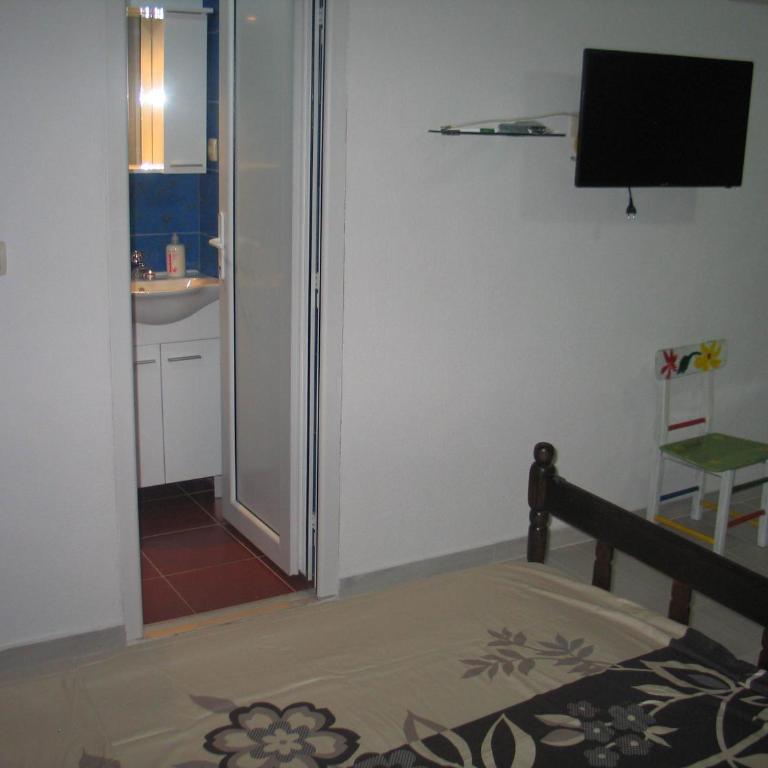 Guest House Dena - Studio with Sea View - 19