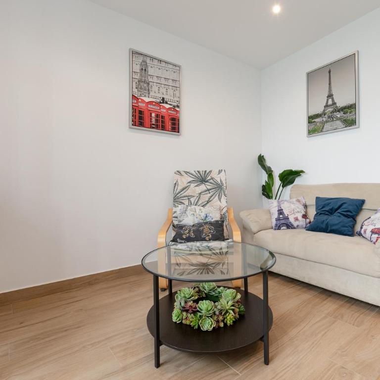 Modern & Stylish Apartment - Old Town - Two-Bedroom Apartment - 5