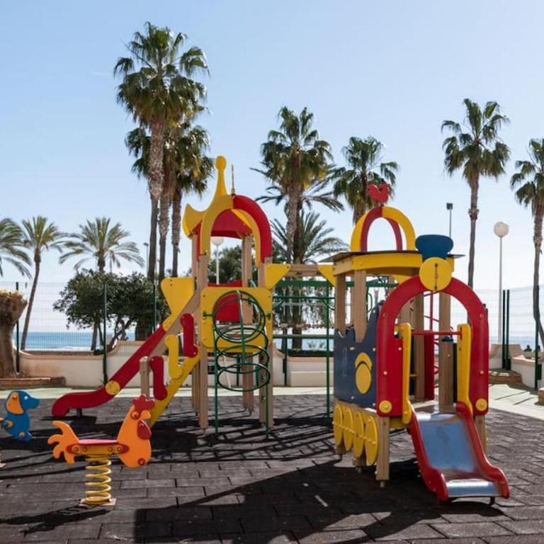 Florazar I frente a la playa - Two-Bedroom Apartment - 24