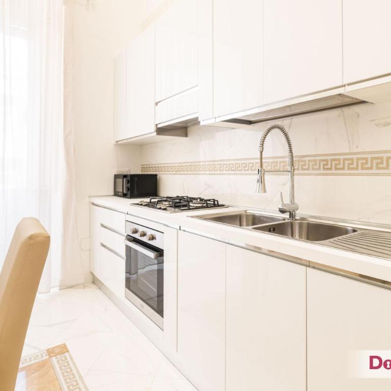Vanvitelli Luxury By DomusExtra - Appartamento con 2 Camere da Letto - 11