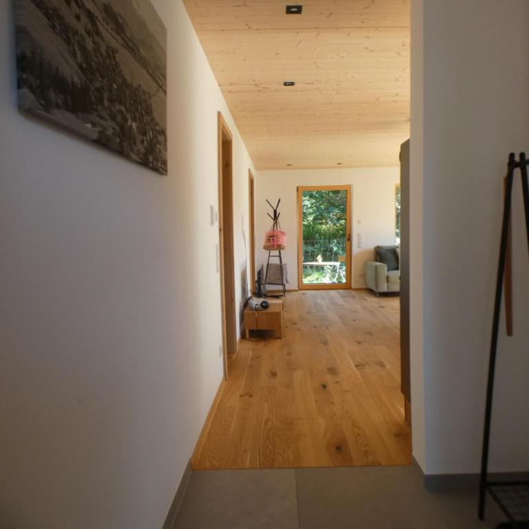 Stylische Fewo in Bestlage in neugebautem Holzhaus mit Oberstaufen Plus - Apartment mit 1 Schlafzimmer - 2