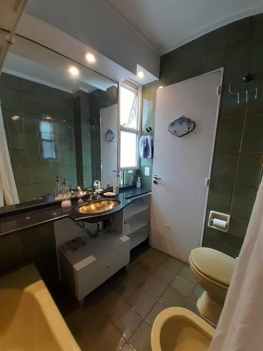 Excelente semipiso todo externo frente a plaza - Apartamento de 2 dormitorios - 23