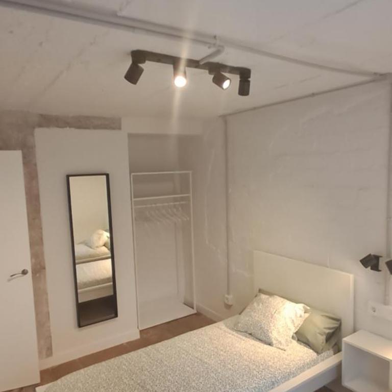 Sunny handmade home. WI-FI, a/c & free parking - Apartamento de 2 dormitorios - 10