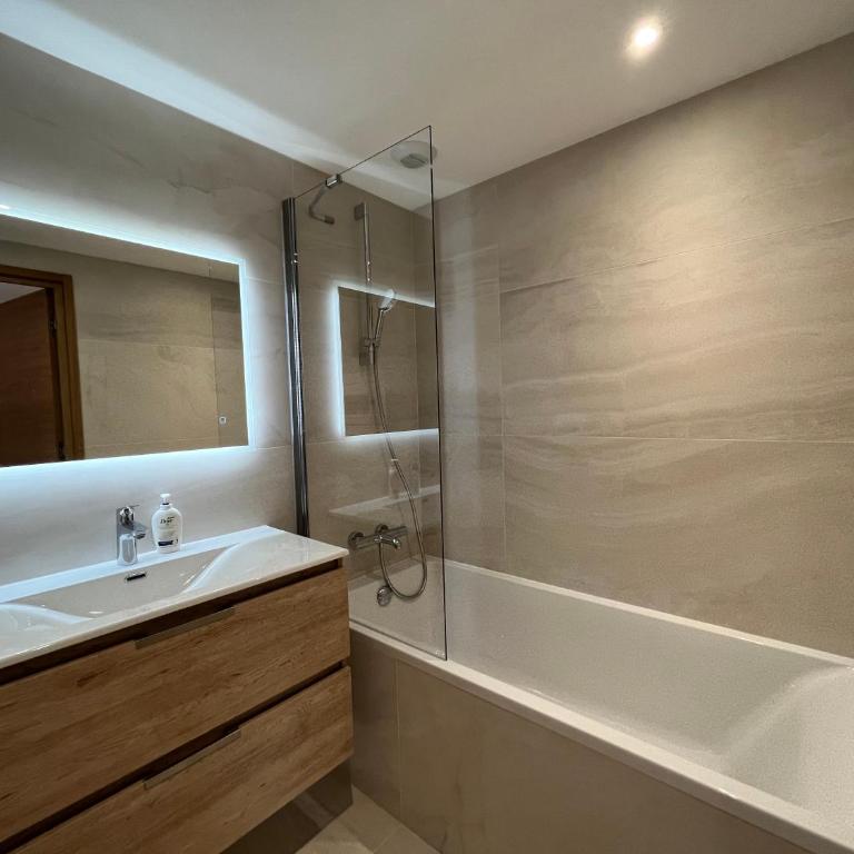 Renovated 6 pers Luxury Chalet in Meribel Centre 85m2 3BR 3BA with Mountain View and boots heater ! - Appartement 3 Chambres - 31