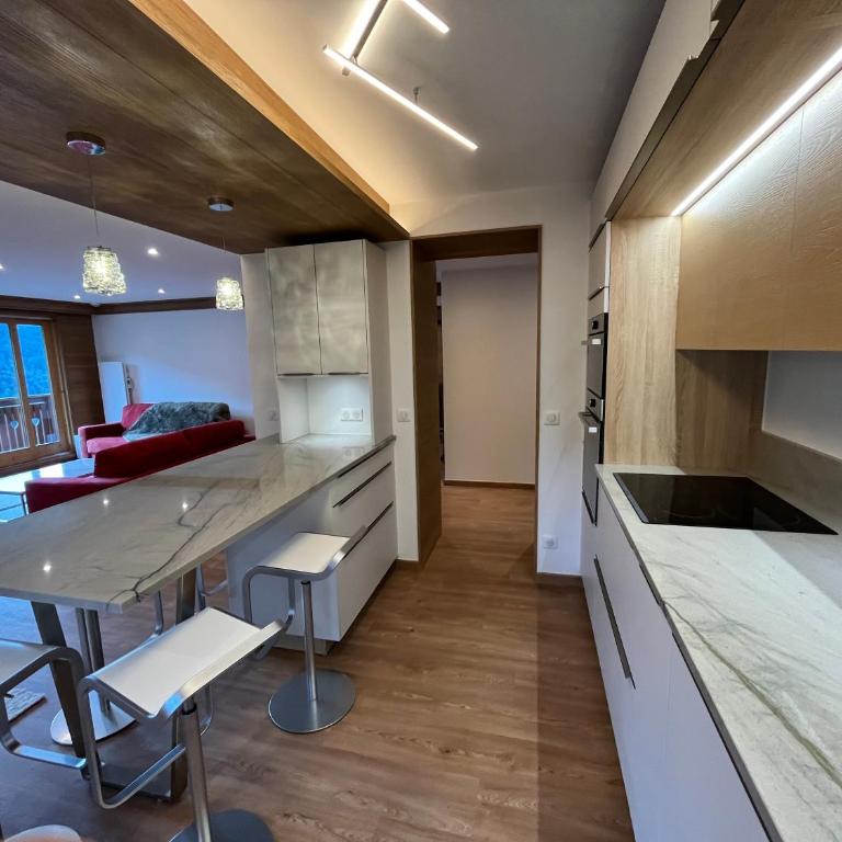 Renovated 6 pers Luxury Chalet in Meribel Centre 85m2 3BR 3BA with Mountain View and boots heater ! - Appartement 3 Chambres - 12