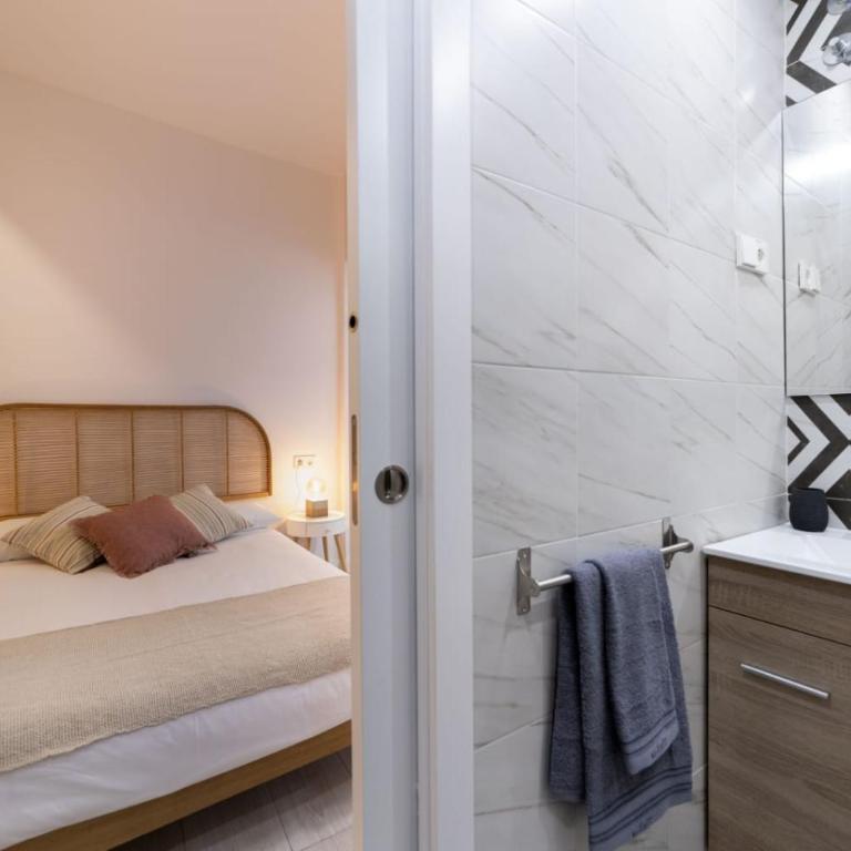 Avenida de Asturias Apartment - One-Bedroom Apartment - 15