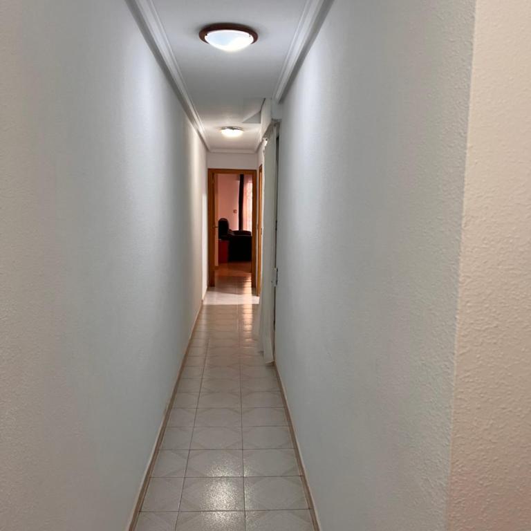 Big one bedroom apartment next to beach. - Apartamento de 1 dormitorio - 19