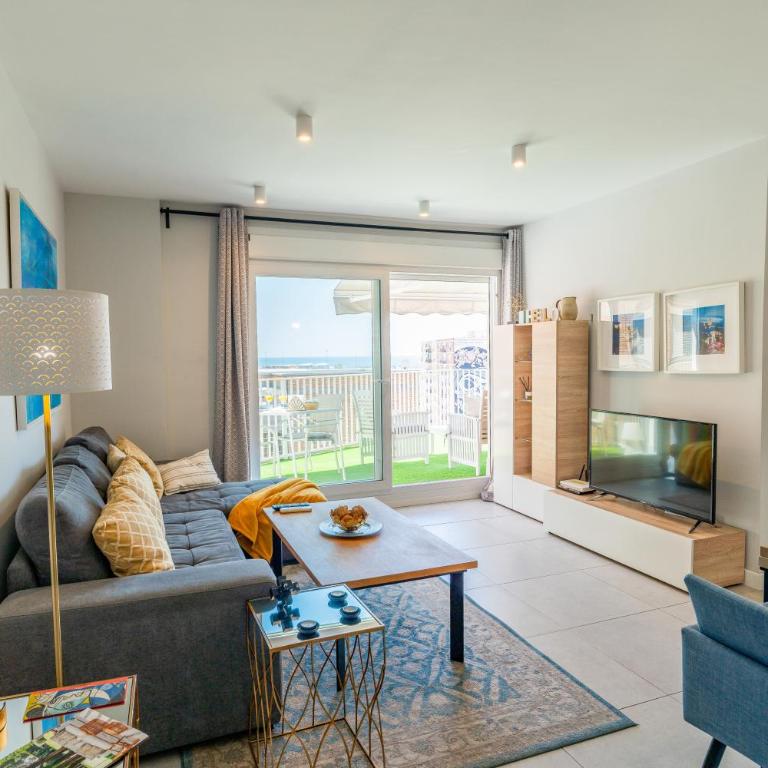 Sea views Penthouse City Center - One-Bedroom Apartment - 4