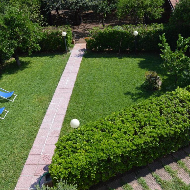 La casetta nel verde - One-Bedroom House - 23