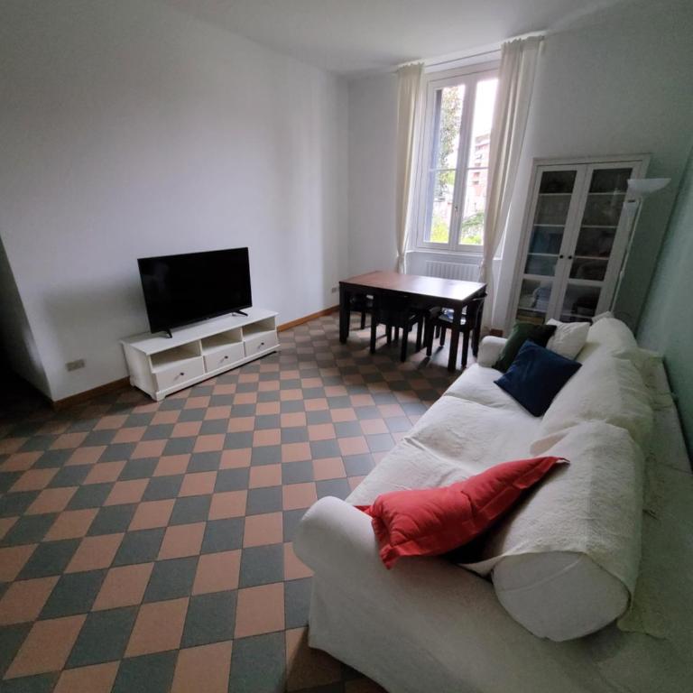 Trilocale in Villa signorile - Appartamento con 1 Camera da Letto - 5