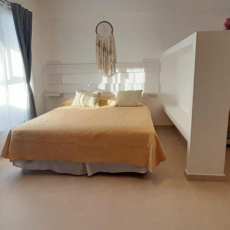 Amplio Estudio de lujo con balcon y parrilla - Apartamento de 1 dormitorio - 1