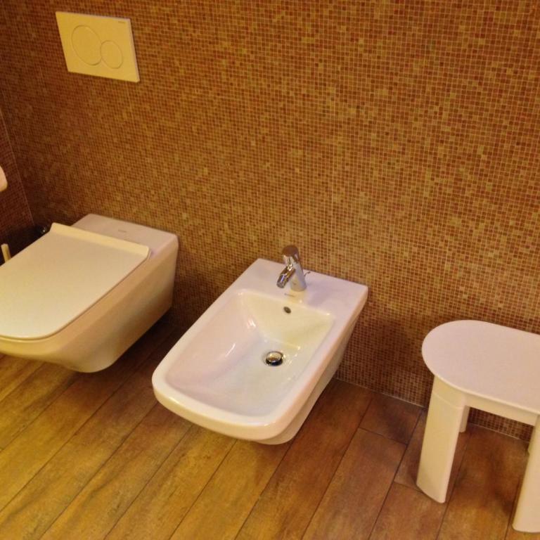 Hotel Don Abbondio - Camera Quadrupla Large - 3