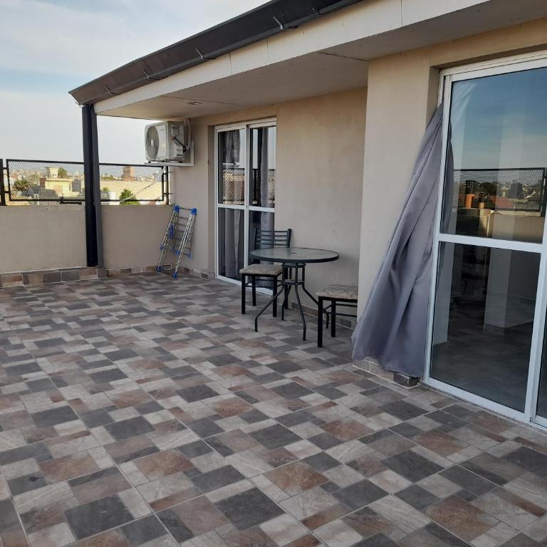 Departamento Nuevo y comodo con parking - Apartamento de 1 dormitorio - 7