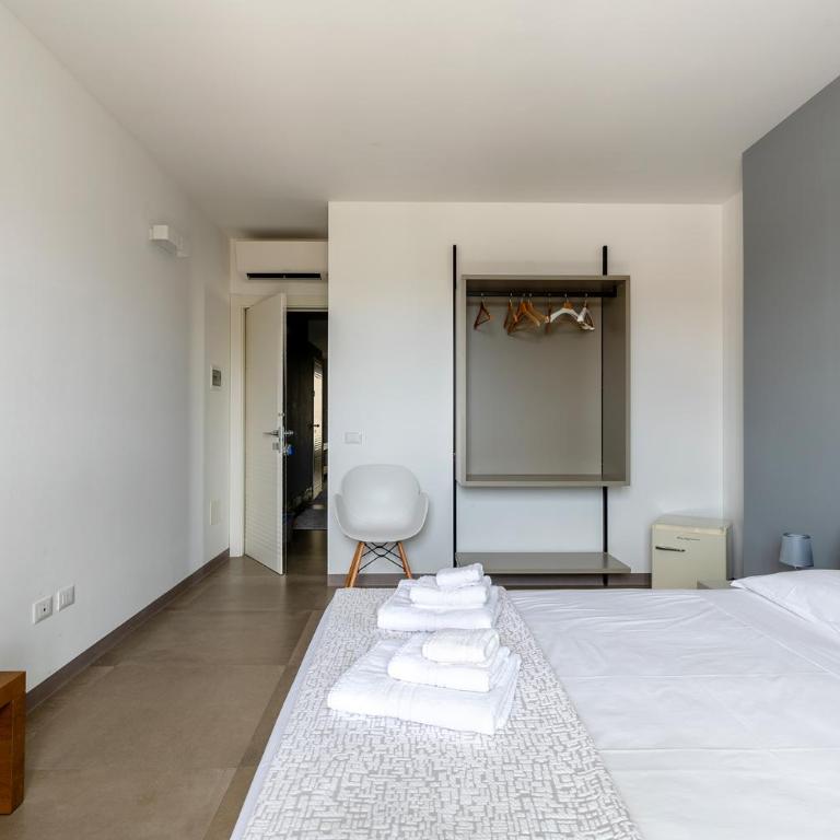 Serafini Rooms - Camera King con Balcone - 4