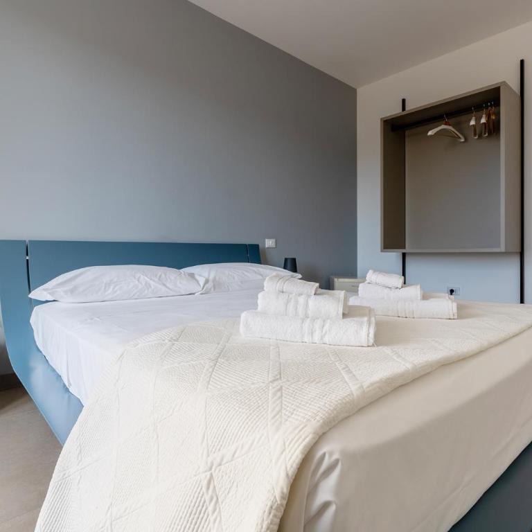 Serafini Rooms - Camera King con Balcone - 3