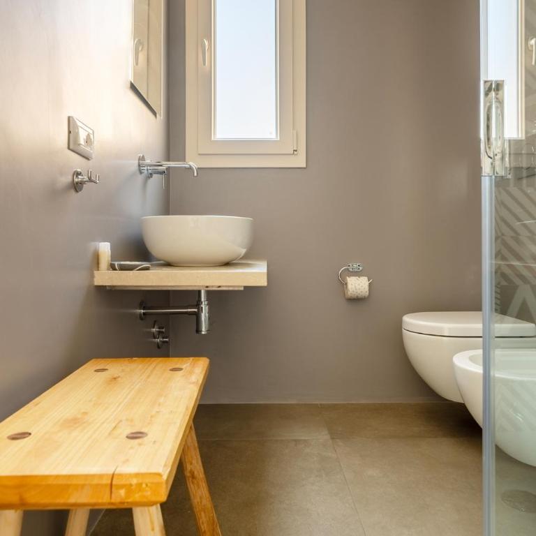Serafini Rooms - Camera King con Balcone - 6