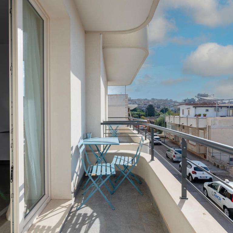 Serafini Rooms - Camera King con Balcone - 9