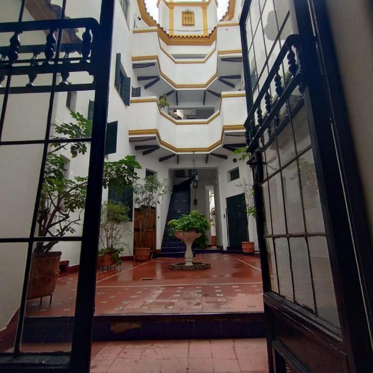 CASA MORENO se paga en USD o Dolar Blue! No se confunda - Apartamento de 1 dormitorio - 1