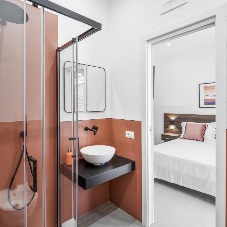 Pangea Luxury Rooms - Camera King Standard - 9