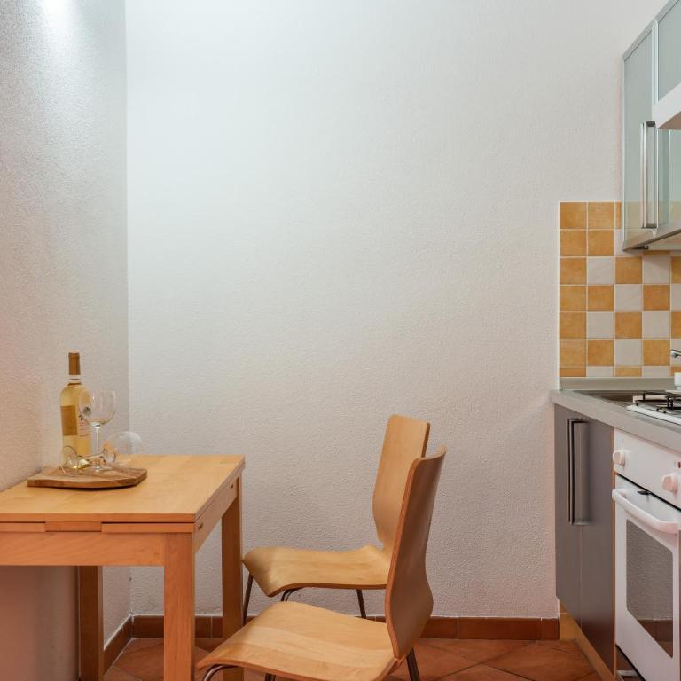 Relaxing Cristal Blu Studio sleeps 3 num1489 - Apartment - 13